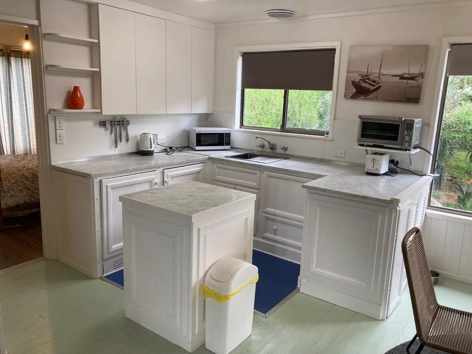 93 Atherton House in Venus Bay
