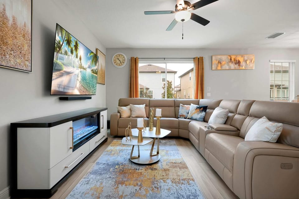 New Villa at Reunion - Resort Pools - Near Disney House in Four Corners