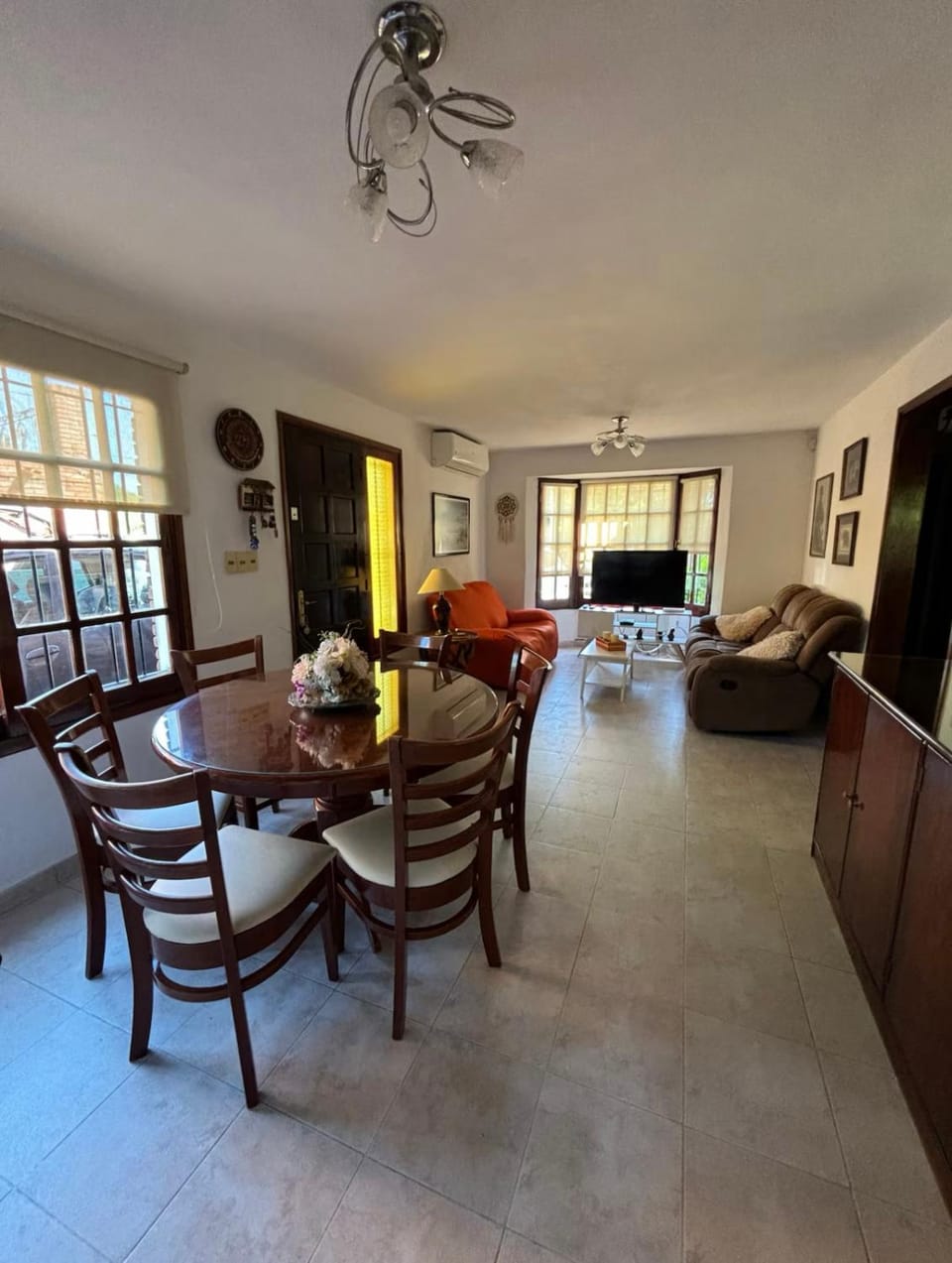 Living room, Dining area