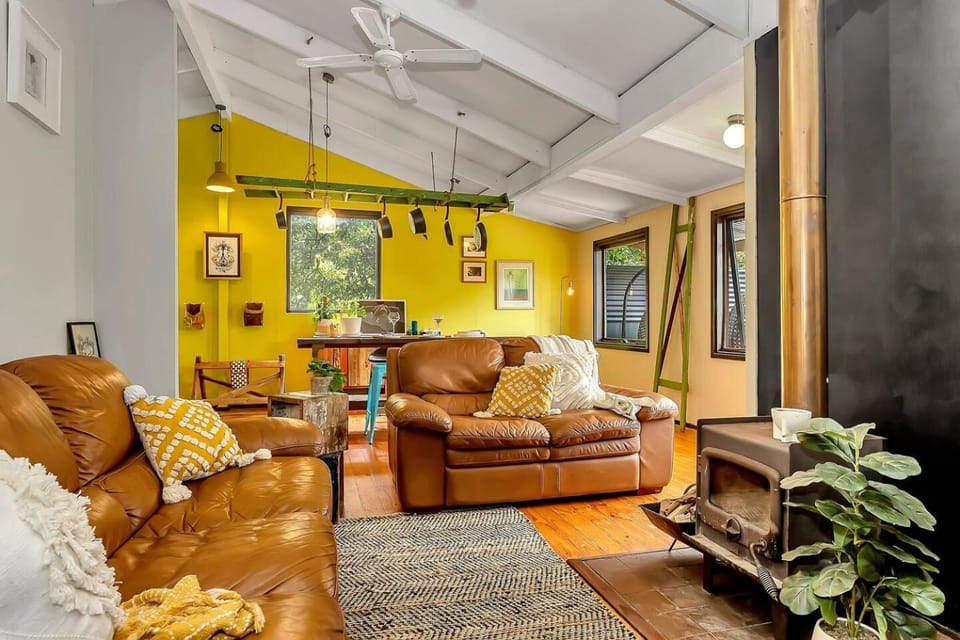 Living room, Seating area, fireplace