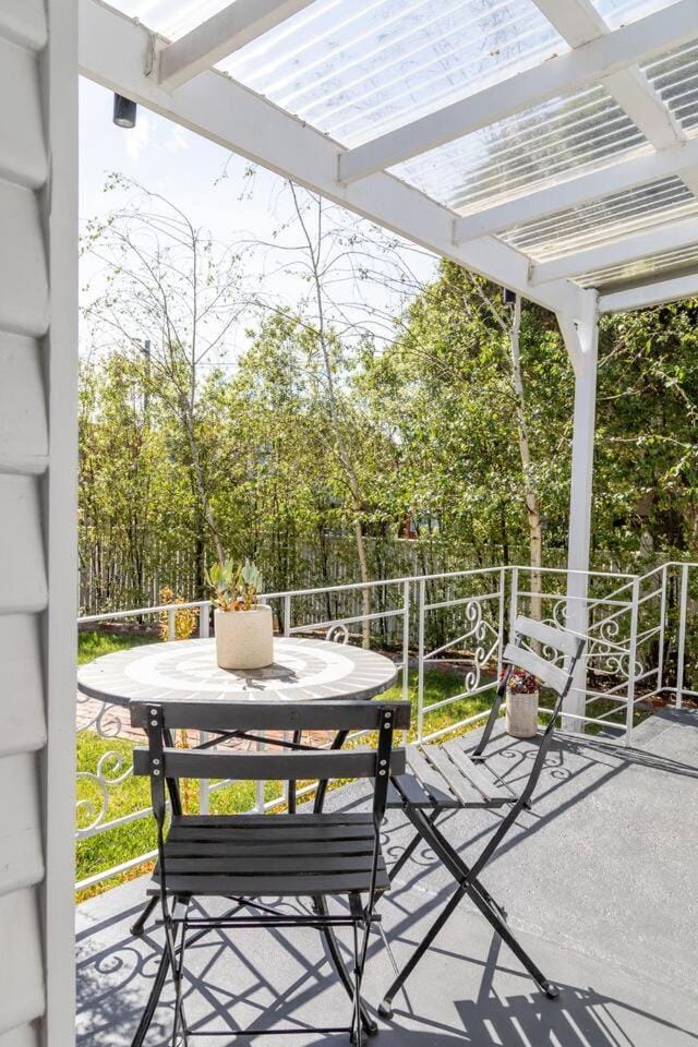 Property building, Balcony/Terrace