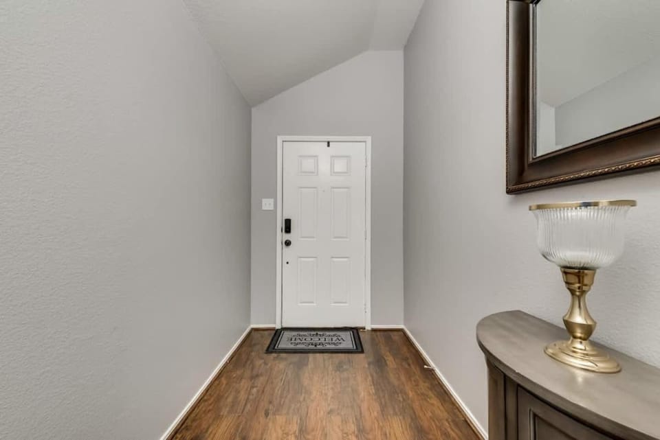 3BD Home Garage HWY 360 Grand Prairie GP020 Apartment in Arlington