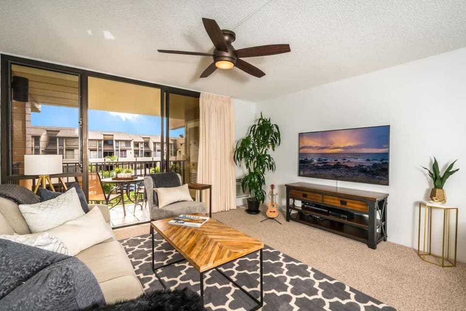 Luxury Maui Condo Ocean Views Resort Perks House in Kamaole
