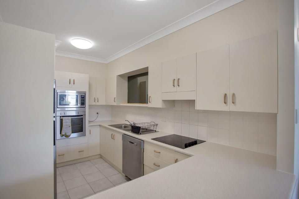 Nautilus 2 Ground Floor Apartment House in Hawks Nest