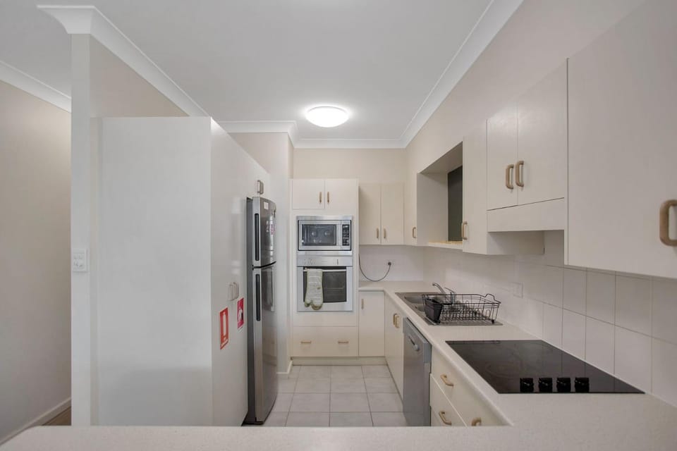 Nautilus 2 Ground Floor Apartment House in Hawks Nest