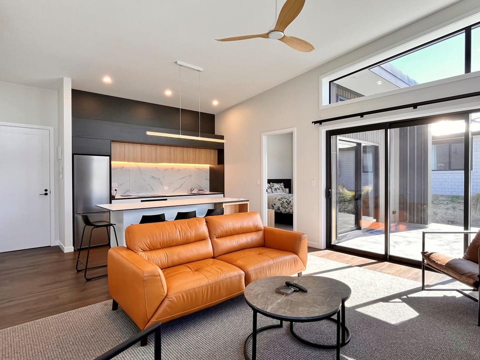 Living room, Seating area, Dining area, kitchen