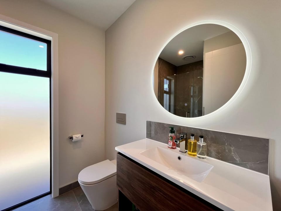 Toilet, Bathroom