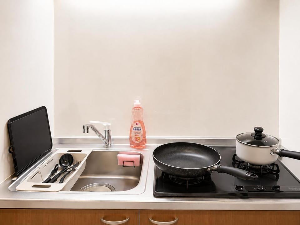 Kitchen or kitchenette