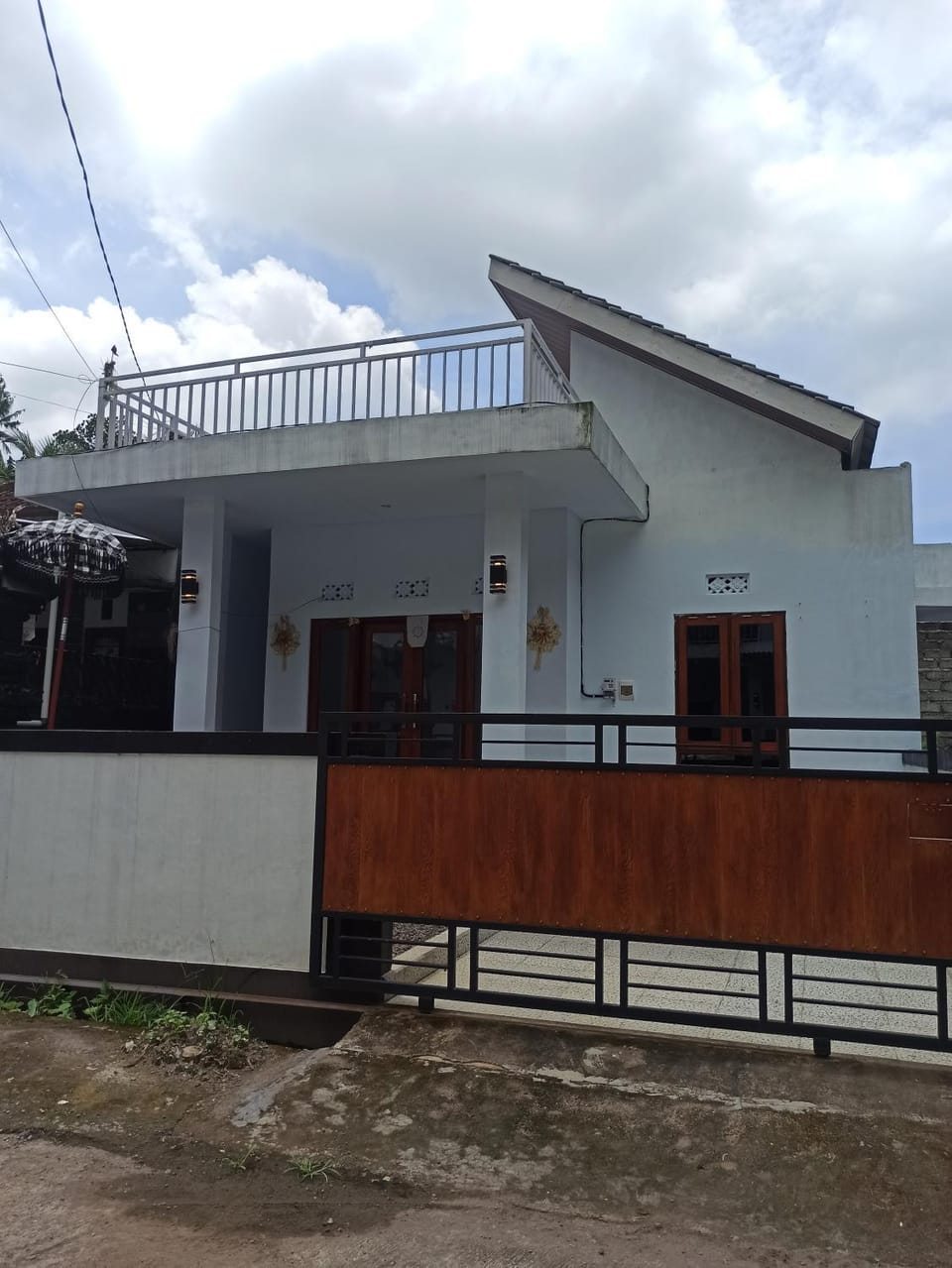 Property building, Day