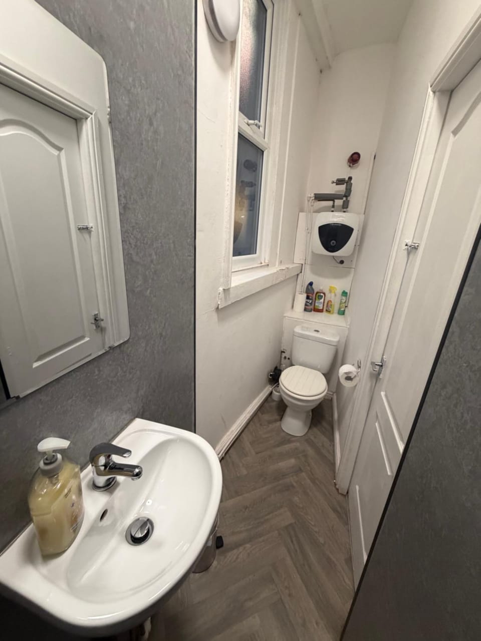 Toilet, Bathroom