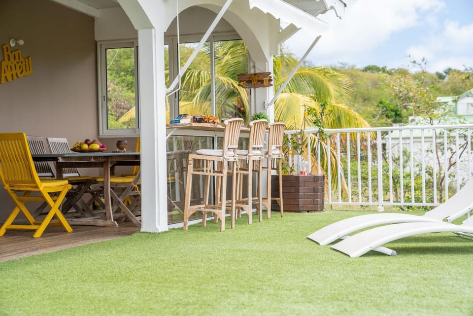 Patio, Spring, Day, Natural landscape, Garden, View (from property/room), Balcony/Terrace, Dining area, Garden view