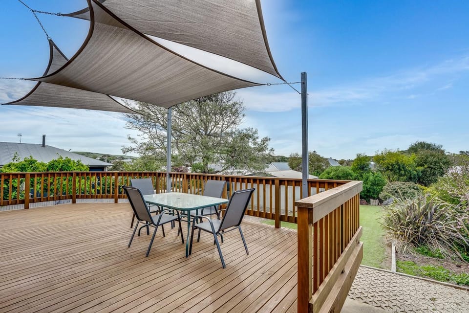 Najala - 2 Pioneer - Pets Negotiable - No Linen Included House in Port Elliot