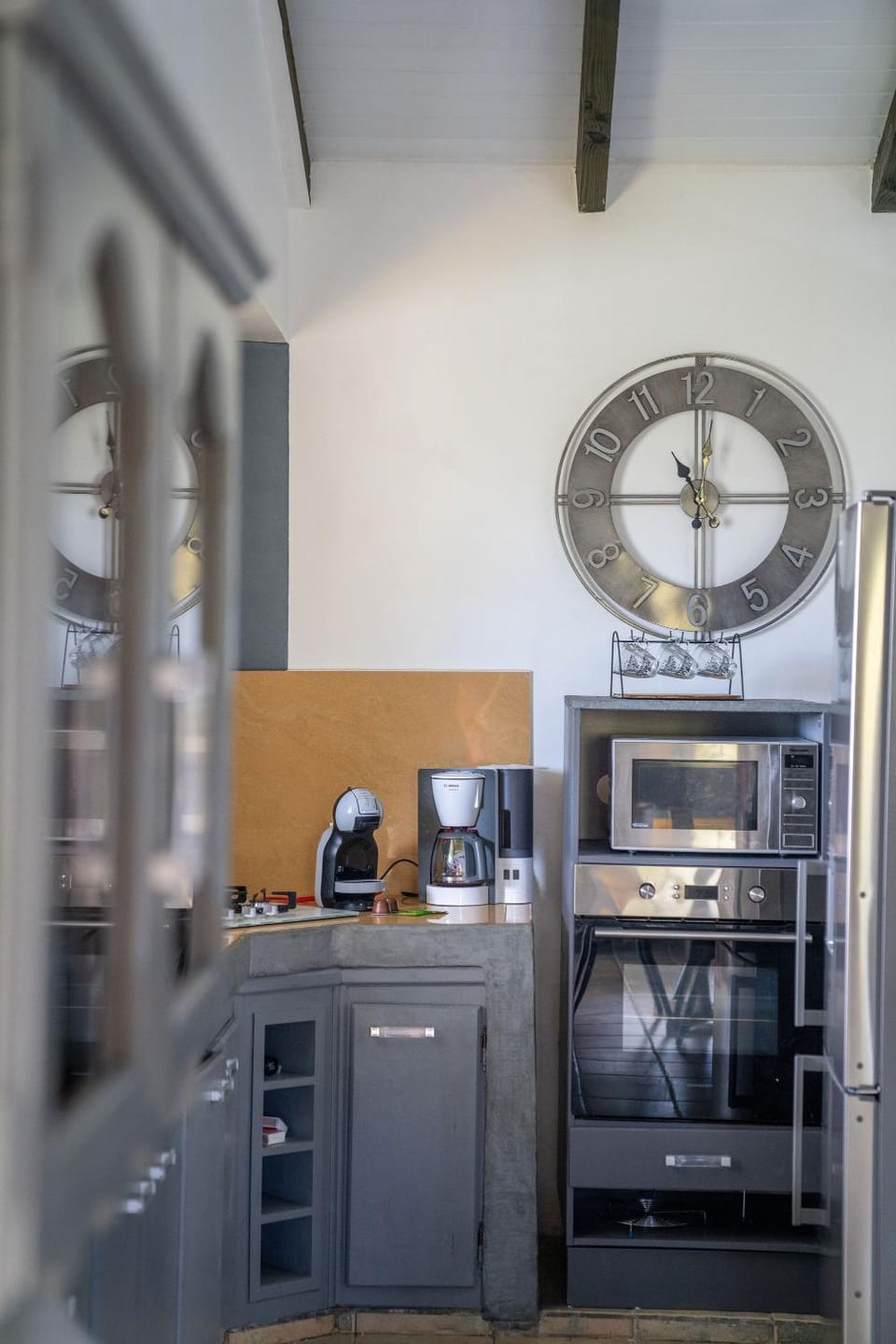 Kitchen or kitchenette, oven, stove