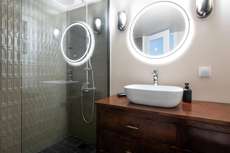 Navarino Athenian Nest Apartment in Athens