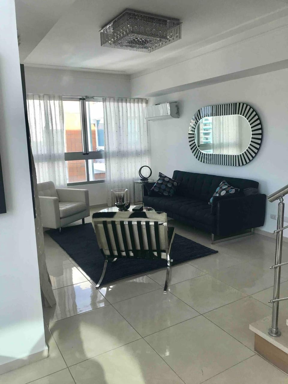 Eclectic 3 levels and 5 bedrooms penthouse Apartment in Santo Domingo
