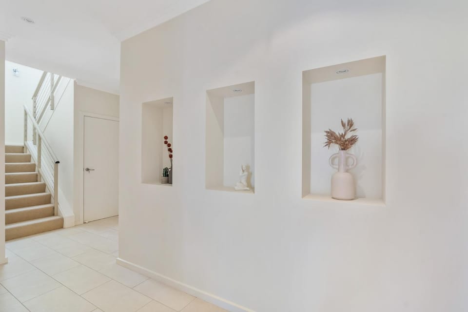 Bluffview B&B - Luxury Oceanviews - Wi-Fi - No Linen Included House in Victor Harbor
