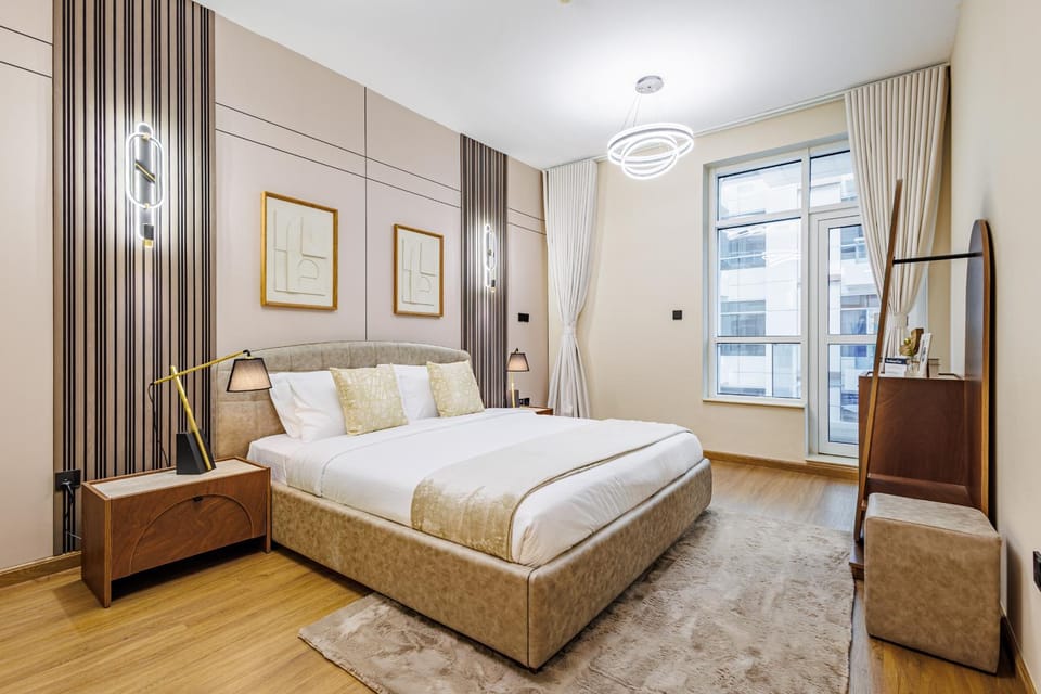 Elegant Oasis - 15 min to Burj Khalifa and Aiport - 1 BDR - 4 pax Apartment in Dubai