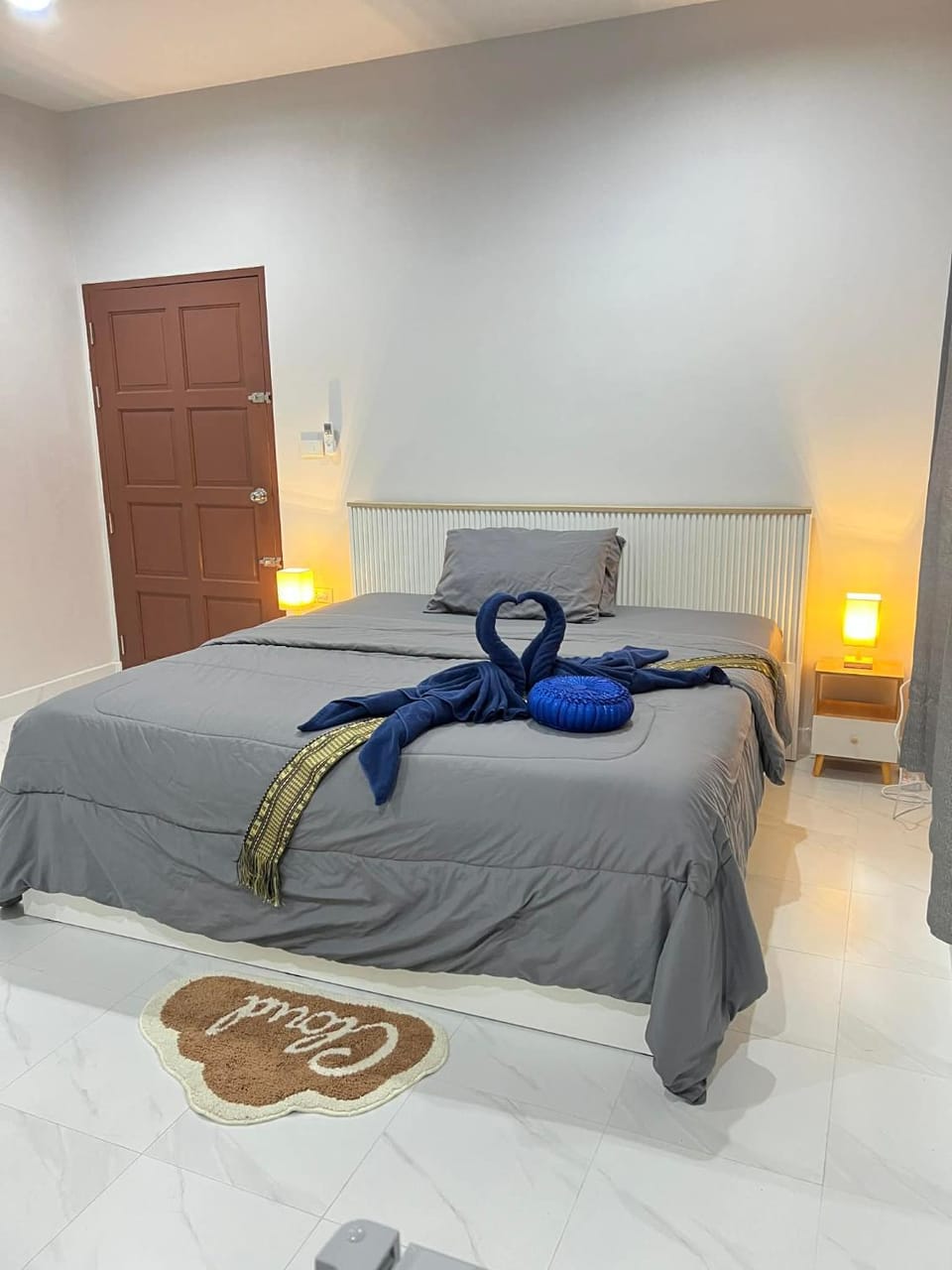 Bed, Bedroom