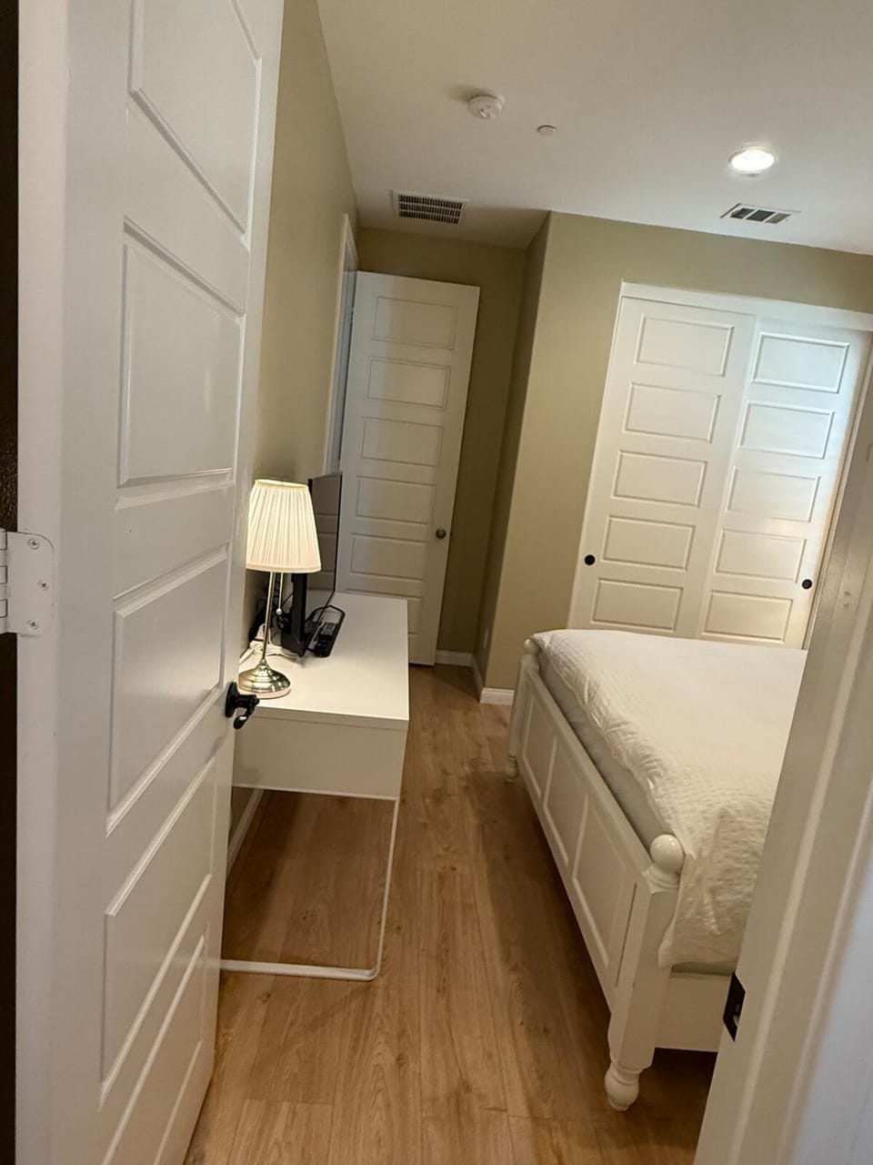 Shopping at Arcadia Mall, Homes, School District, Comfortable Home on Huntington Road Villa in Arcadia