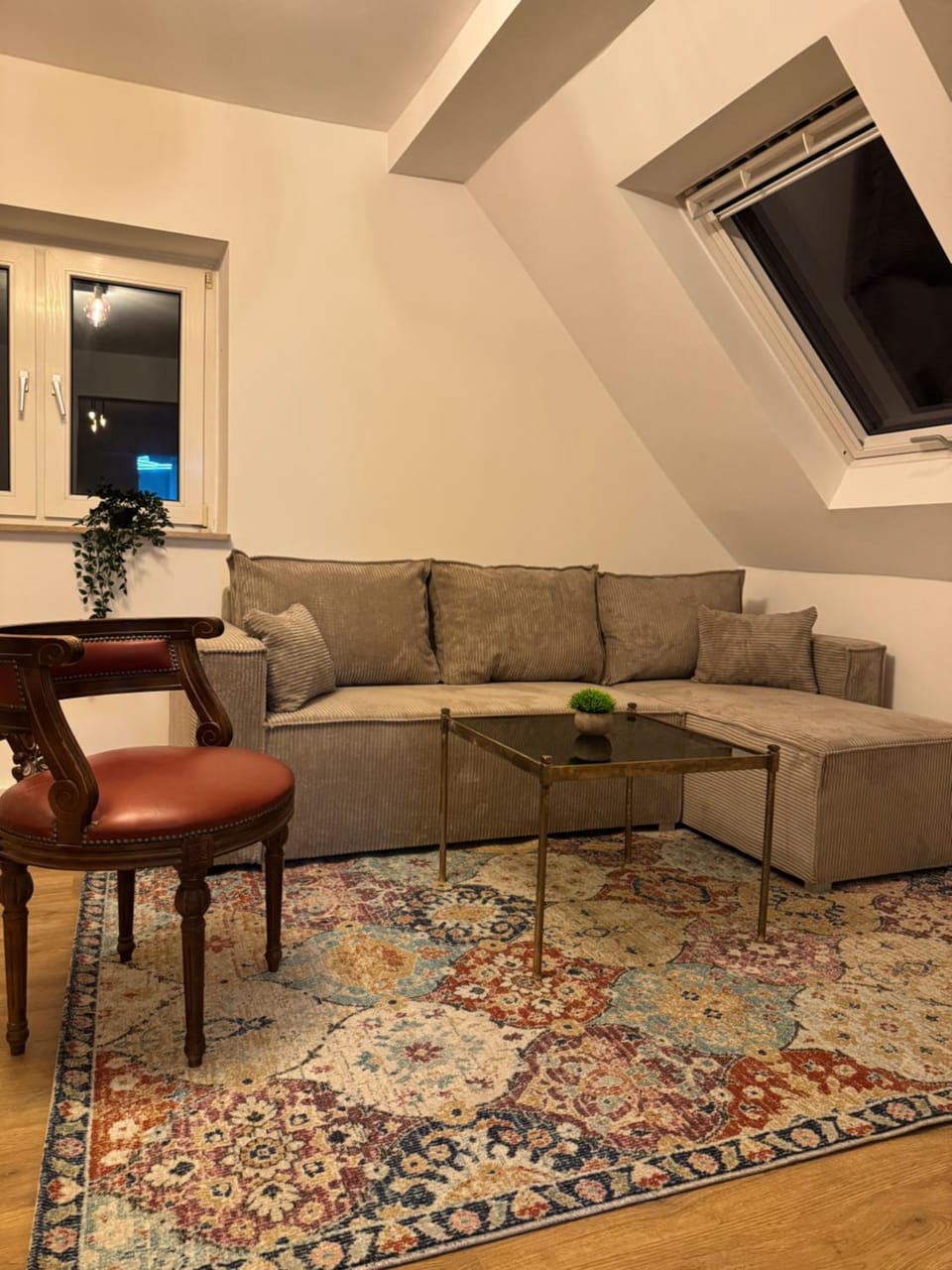 Living room, Seating area