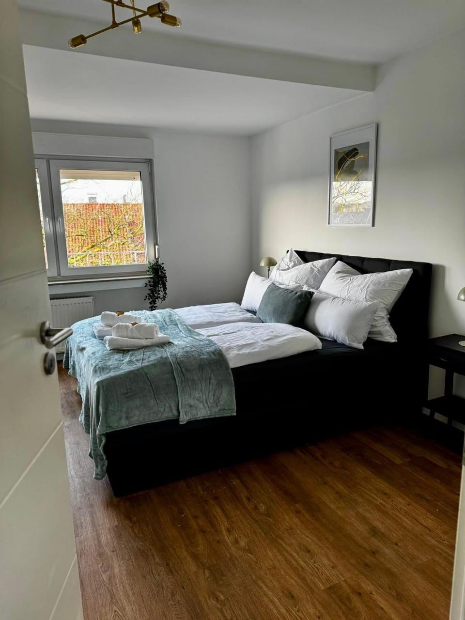 Bed, Photo of the whole room, Bedroom, towels