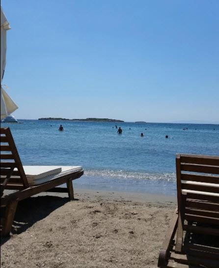 Beachside Apartment - Available per month Apartment in East Attica Regional Unit, Greece