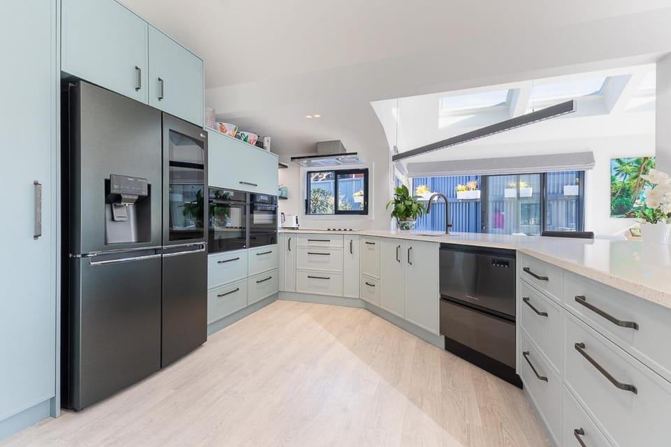 Regal on Rosetta, Raumati South Villa in Wellington Region