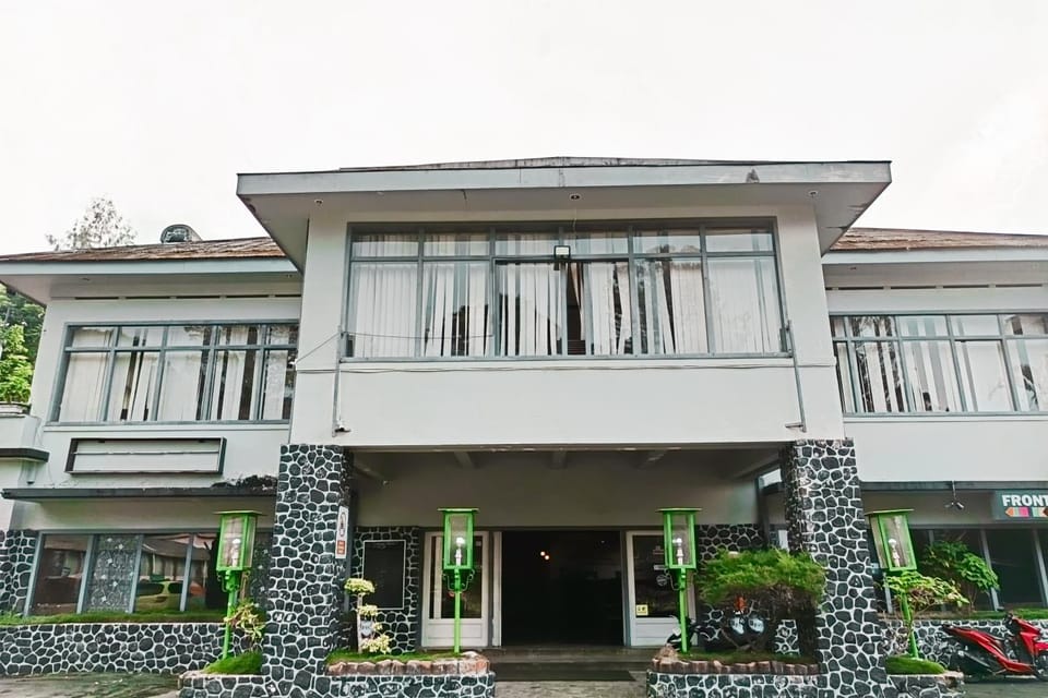 Property building, Facade/entrance