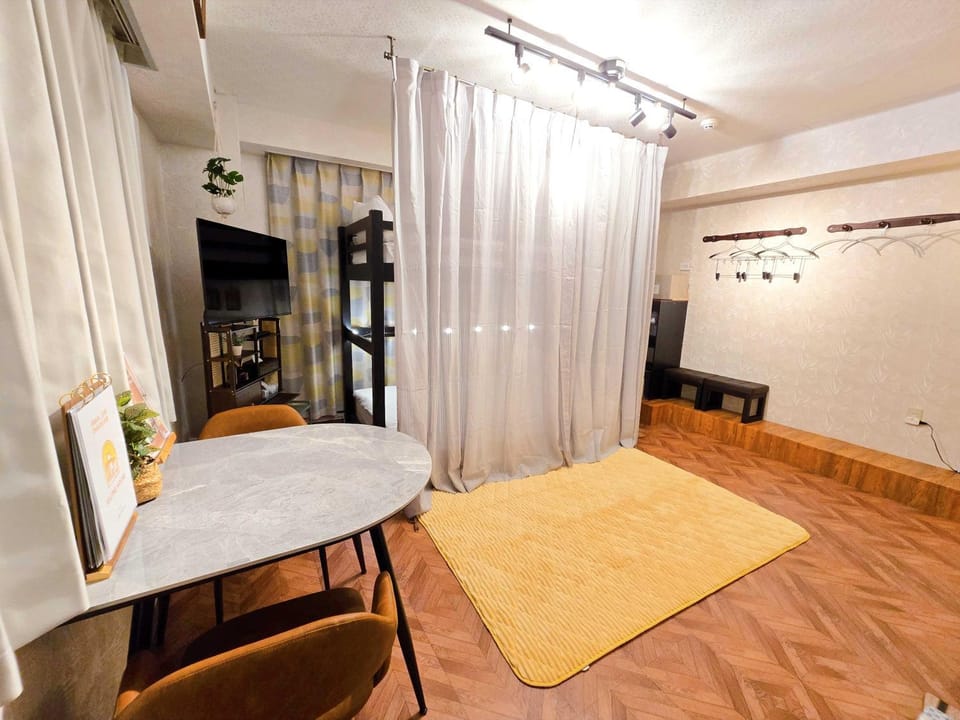 TV and multimedia, Living room, Dining area