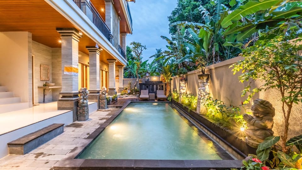 Property building, Swimming pool