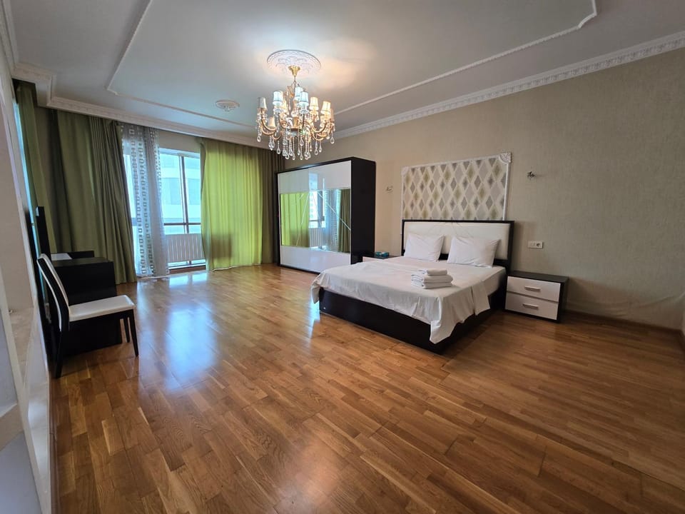Bed, TV and multimedia, Bedroom, wardrobe