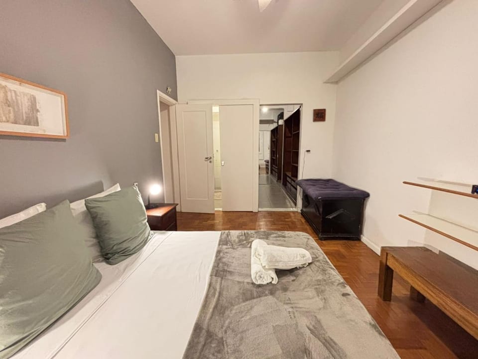 Copa, 3 quartos, suite, praia a 10 min a pé Hotel in Rio de Janeiro