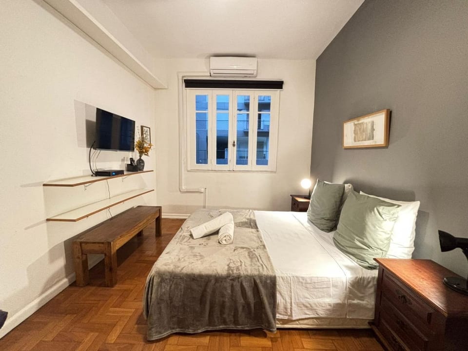 Copa, 3 quartos, suite, praia a 10 min a pé Hotel in Rio de Janeiro