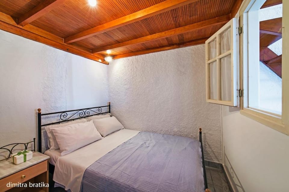 YANNIS and EFI CAVE HOUSE-SUNSET- Apartment in Oia
