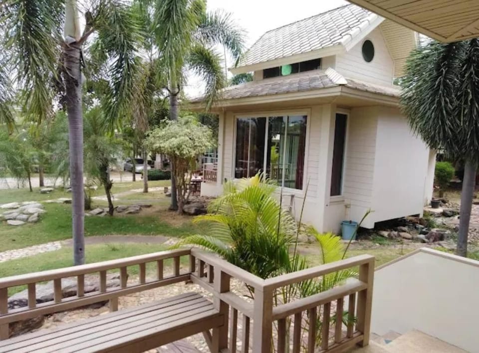 Property building, Garden, Garden view