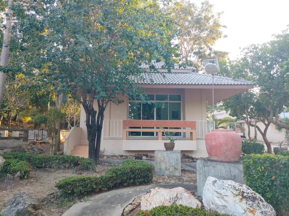 Property building, Garden view