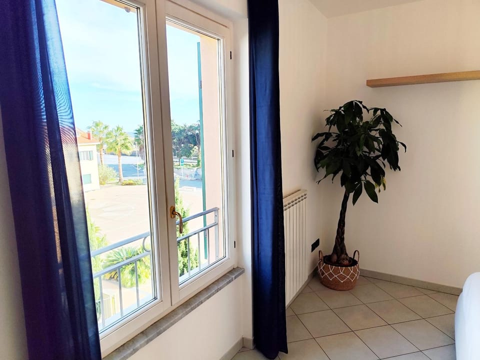 Almarea Beach - Essenza del mare, calore di casa Apartment in Imperia