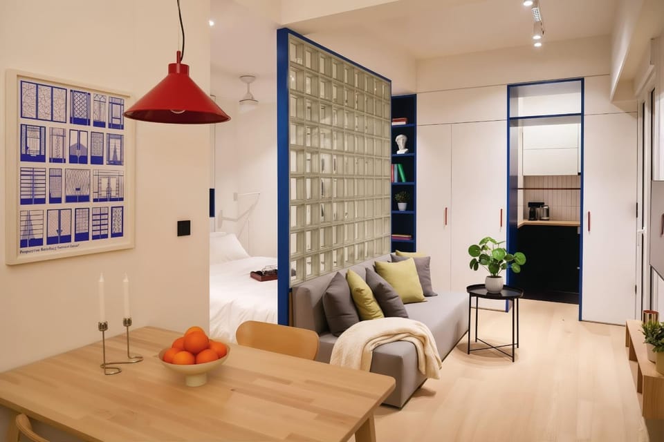Chic & Cozy Athenian Studio with Balcony Apartment in Athens