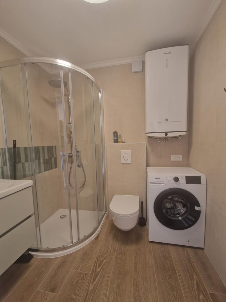 Shower, Toilet, Bathroom, washing machine
