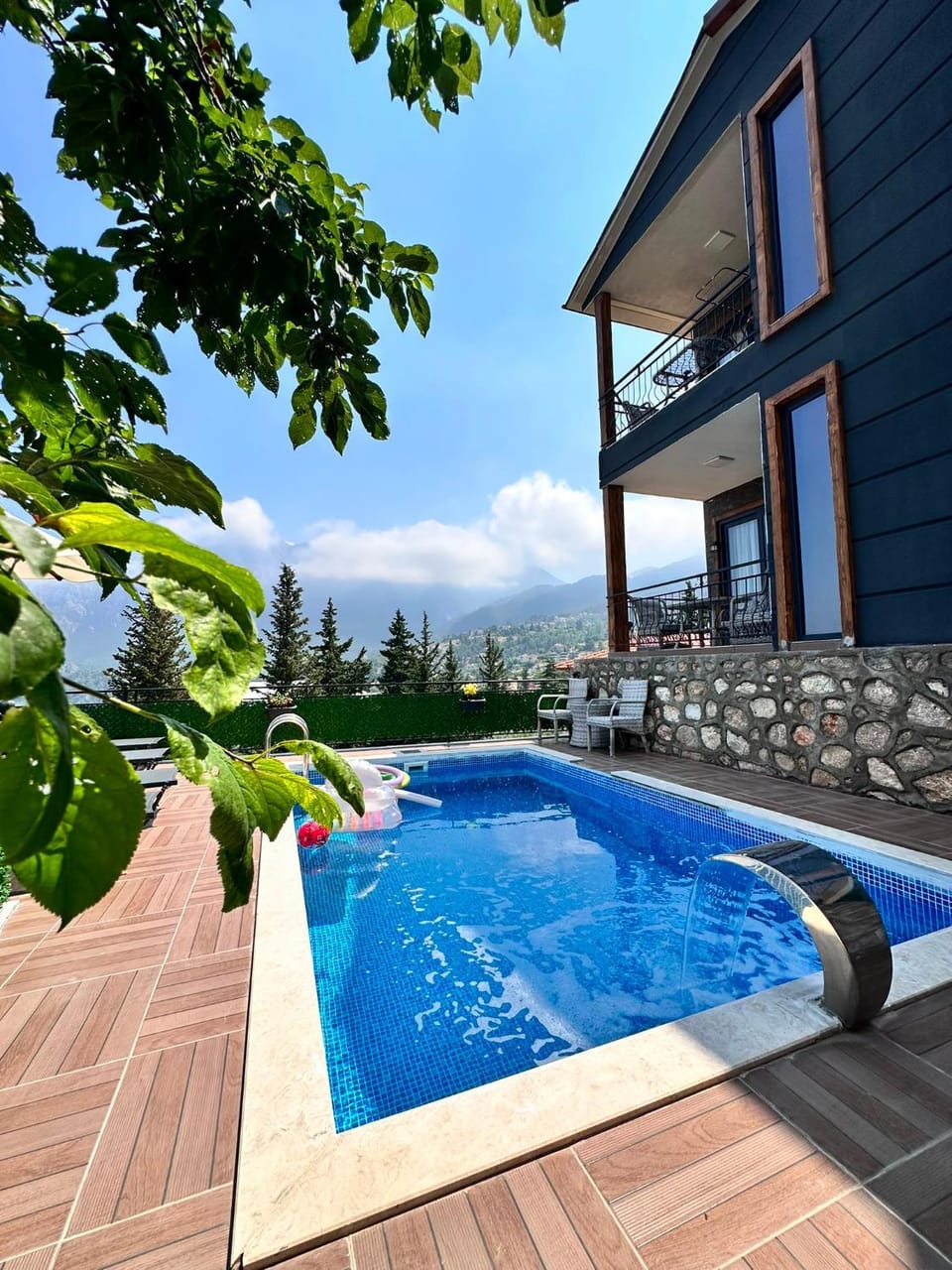 Property building, Patio, Day, Garden view, Mountain view, Pool view, Swimming pool, sunbed