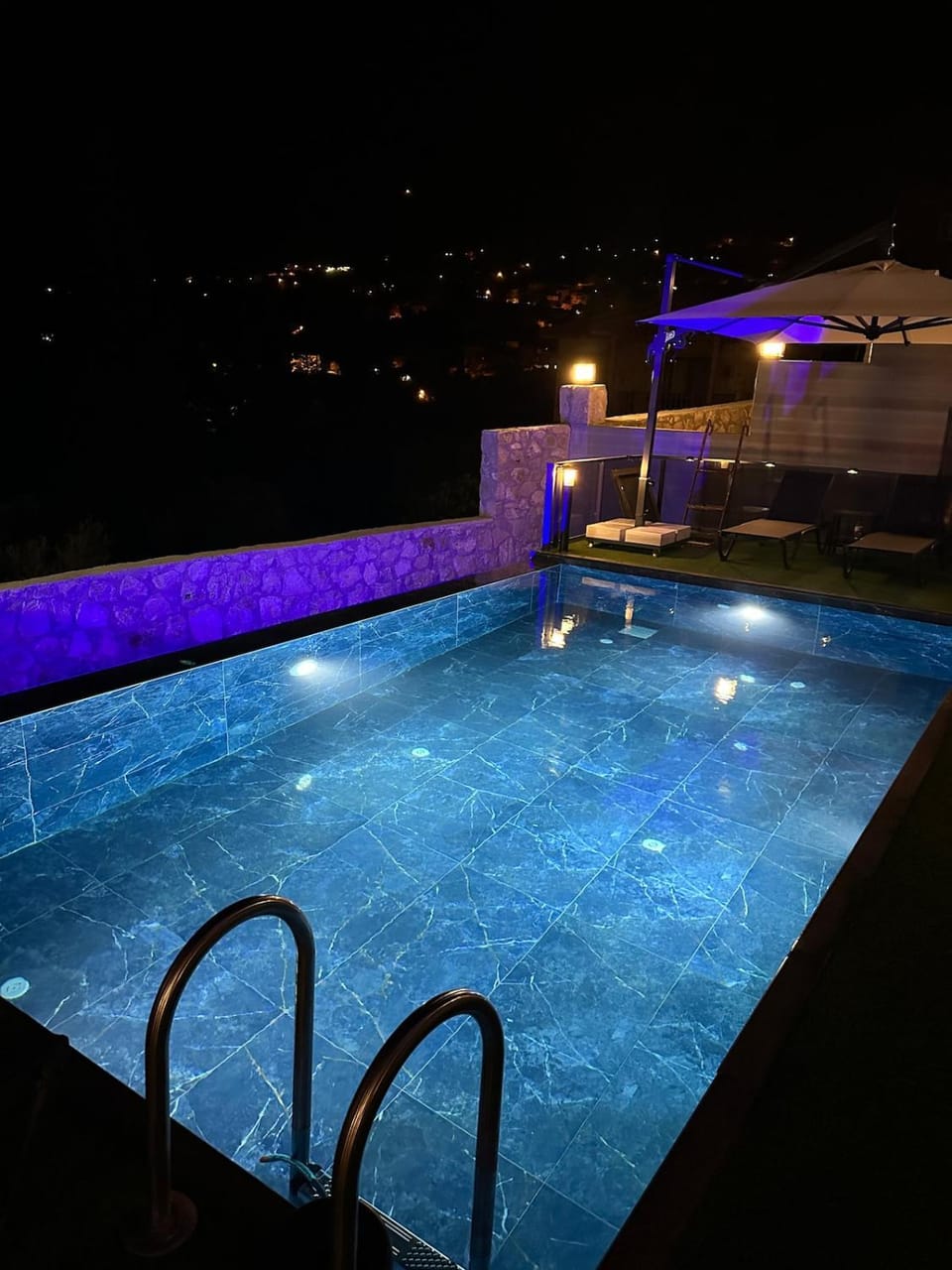 Night, Swimming pool
