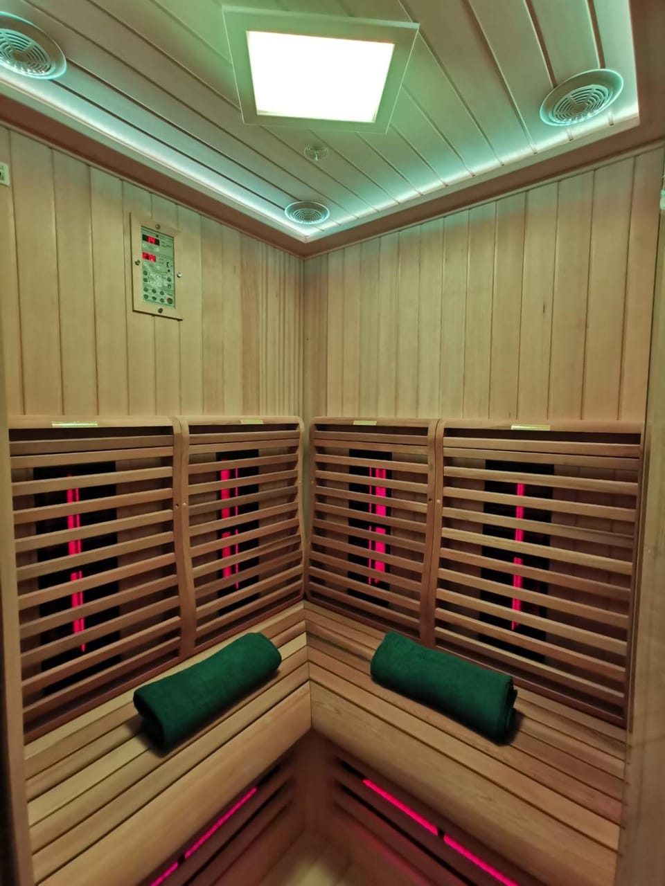Sauna, Spa and wellness centre/facilities