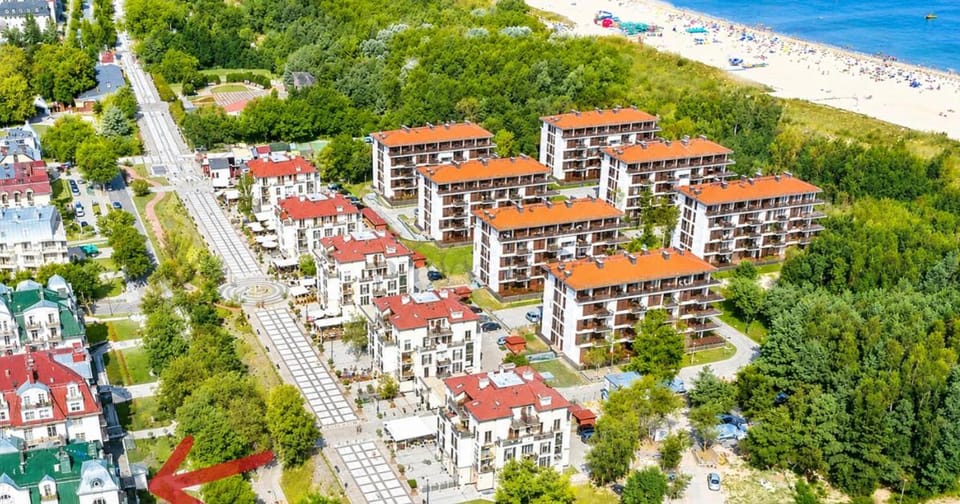 Nearby landmark, Bird's eye view, Beach, City view