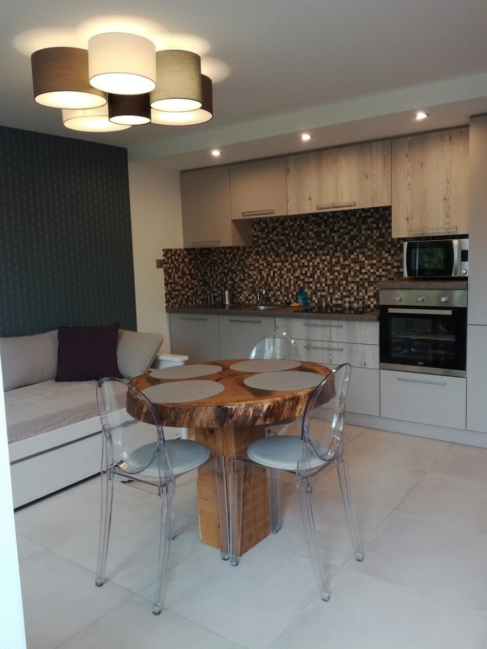 Kitchen or kitchenette, Dining area, dishwasher, oven, stove