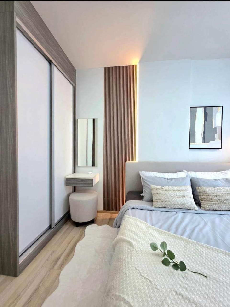 The Modern central Phuket base condo by luxStays Apartment in Kathu