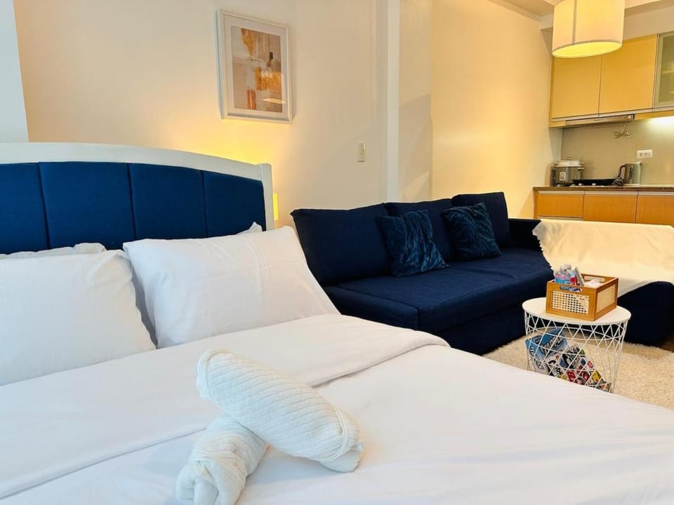 The Serene Studio by Kozy Mood Apartment in Pasig