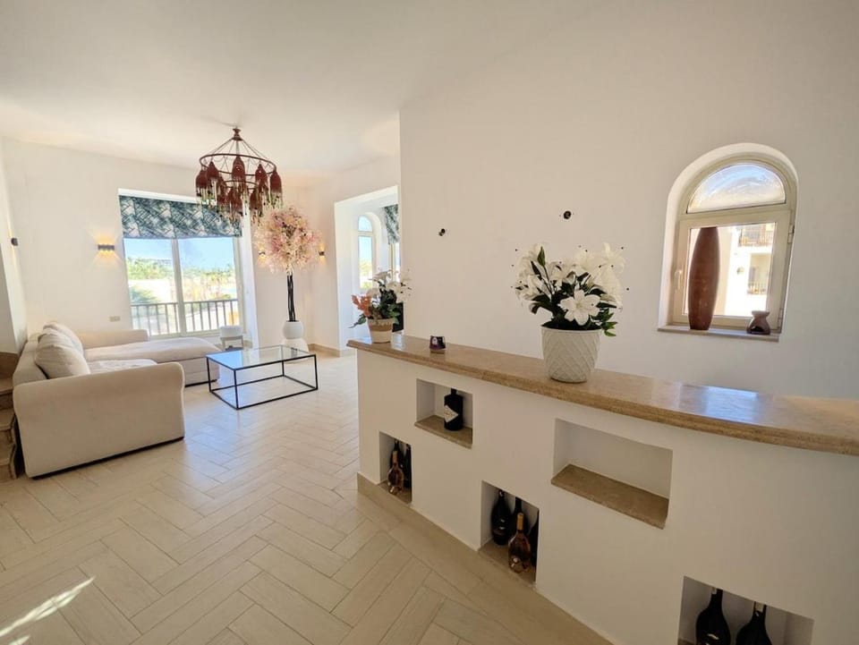 Light & Airy Spacious Soma bay Marina 3BR w Sauna & Hot tub Apartment in Red Sea Governorate