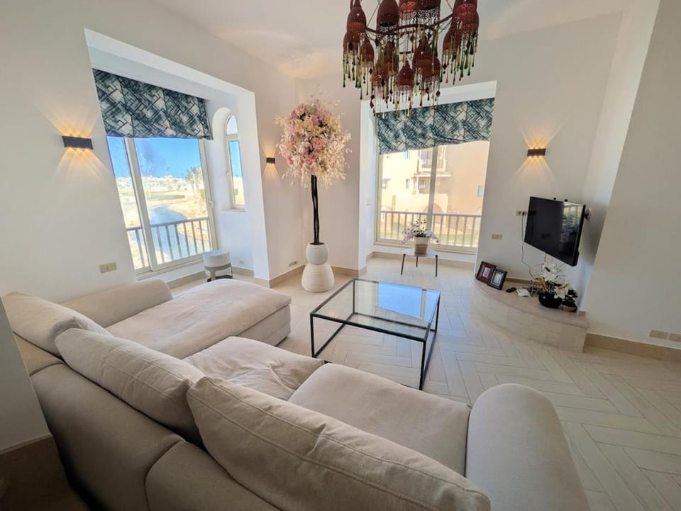 Light & Airy Spacious Soma bay Marina 3BR w Sauna & Hot tub Apartment in Red Sea Governorate