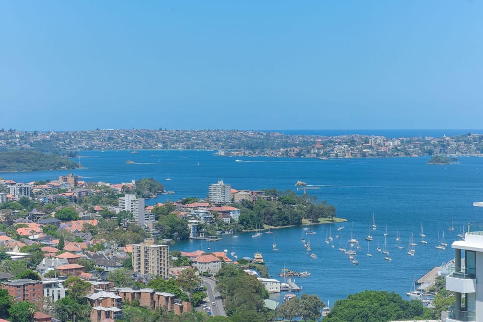 City view, Sea view