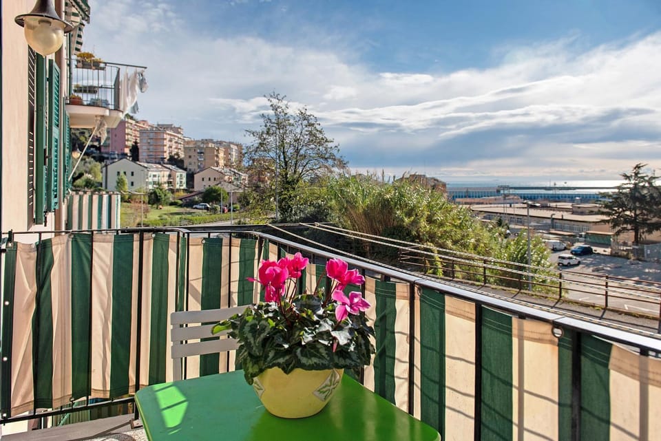 Mela Garden House Apartment in Genoa